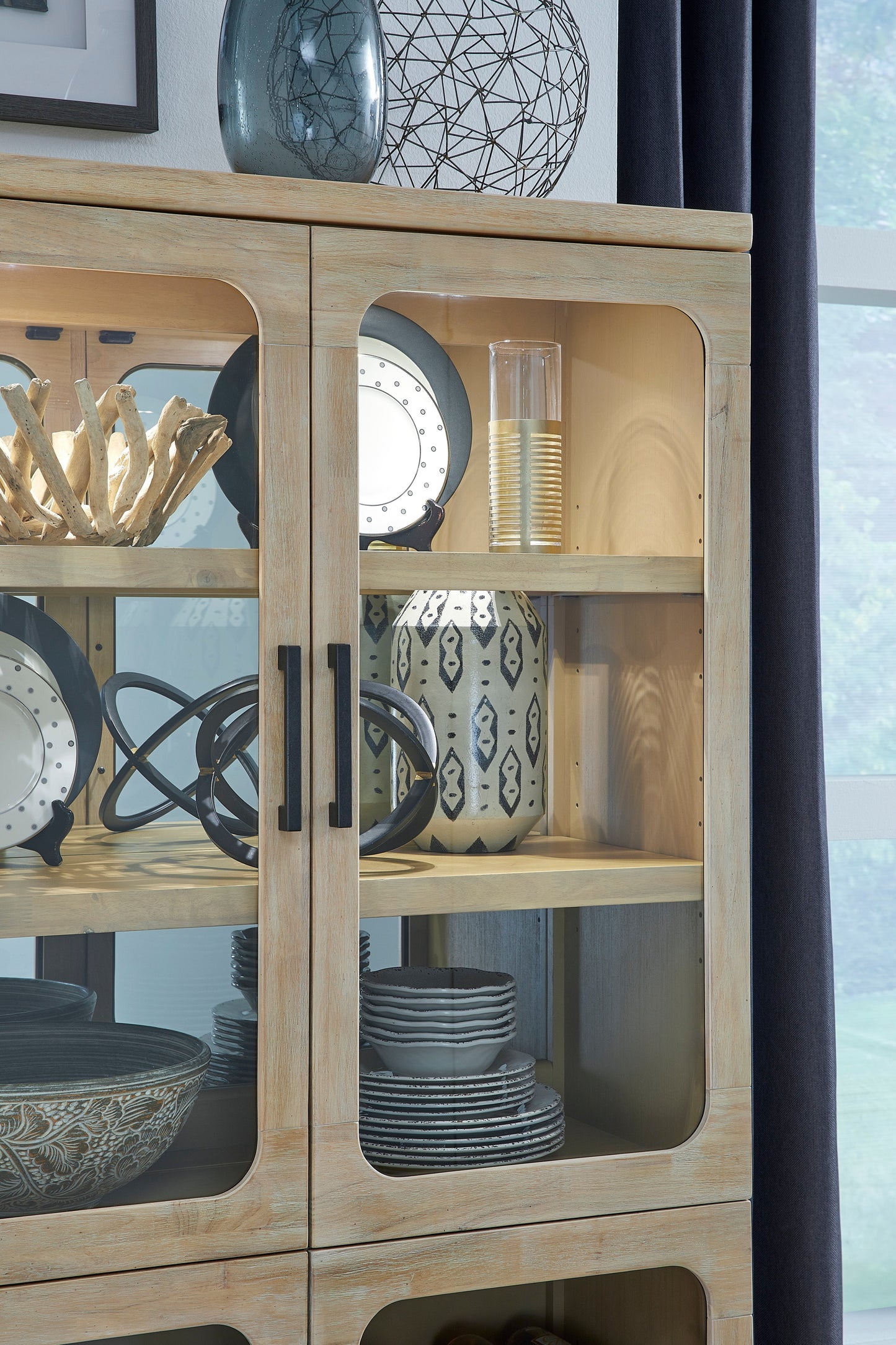 Somerset Dining Collection