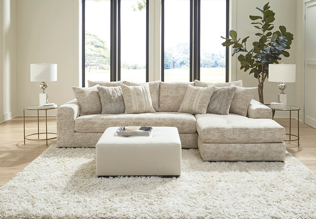 Arianna Sectional, Cream Finish