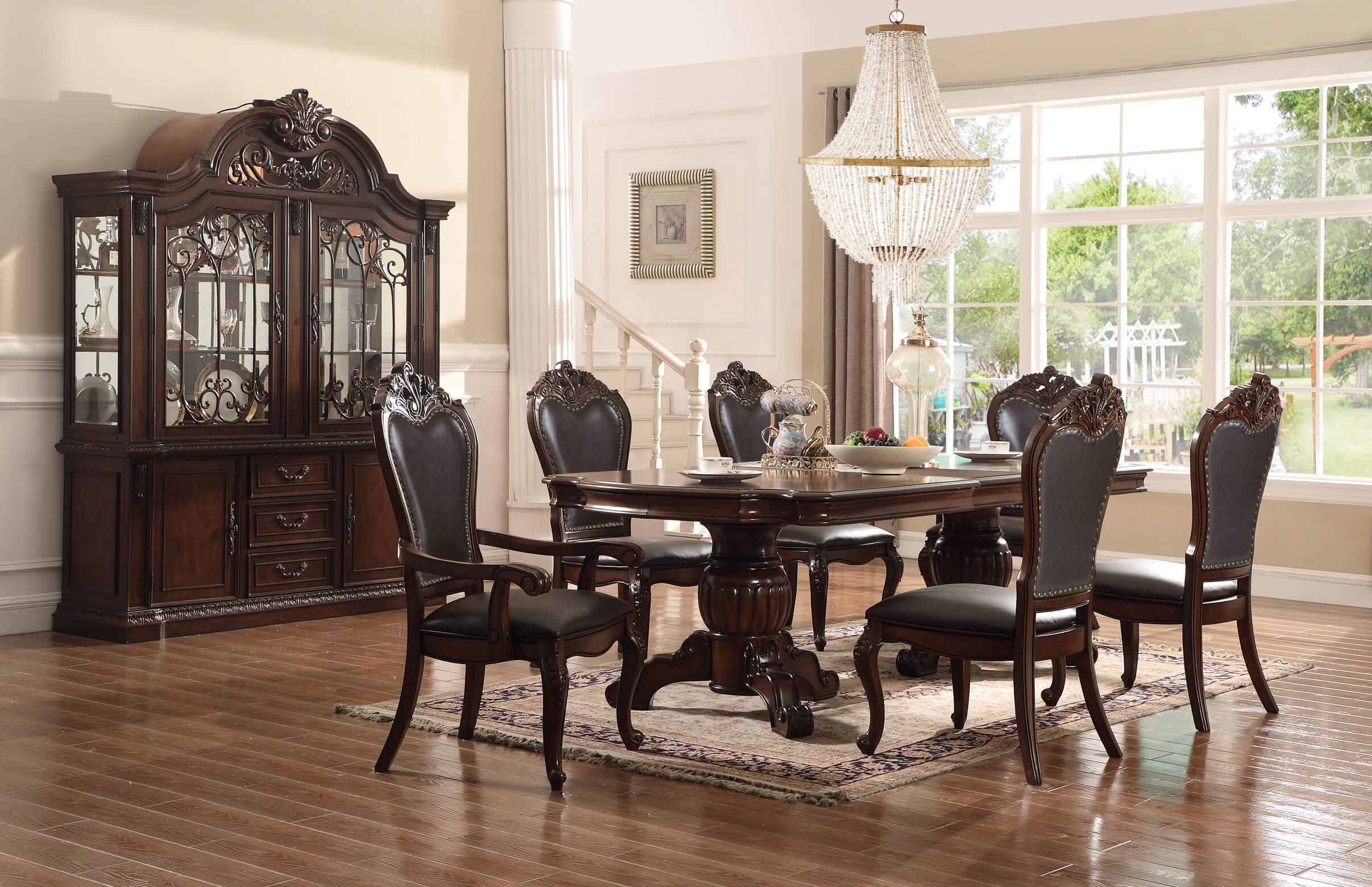 Monarch 7 Pc. Dining Room Set, 95" W