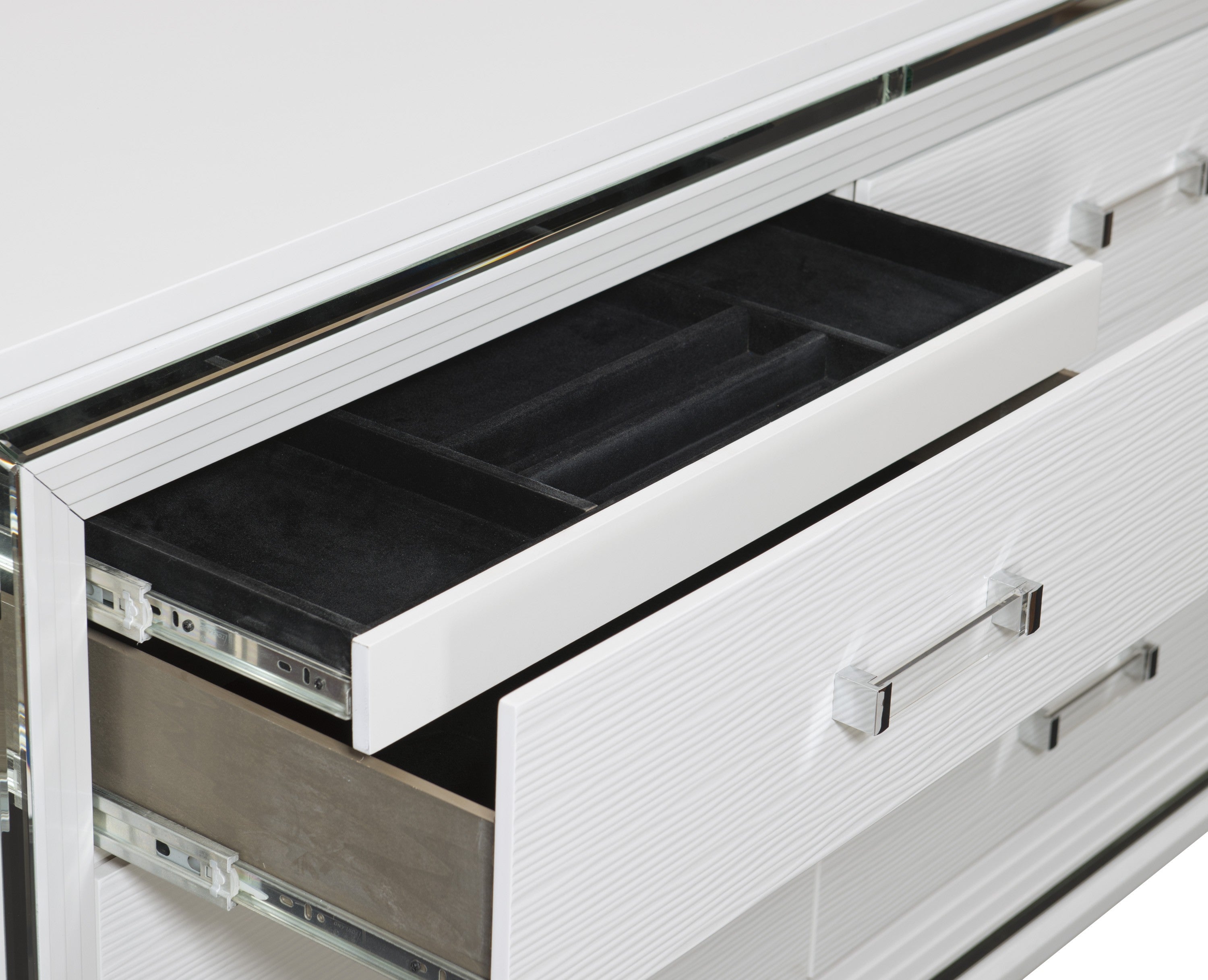 Tamsin White Storage Bedroom Collection, 63" W